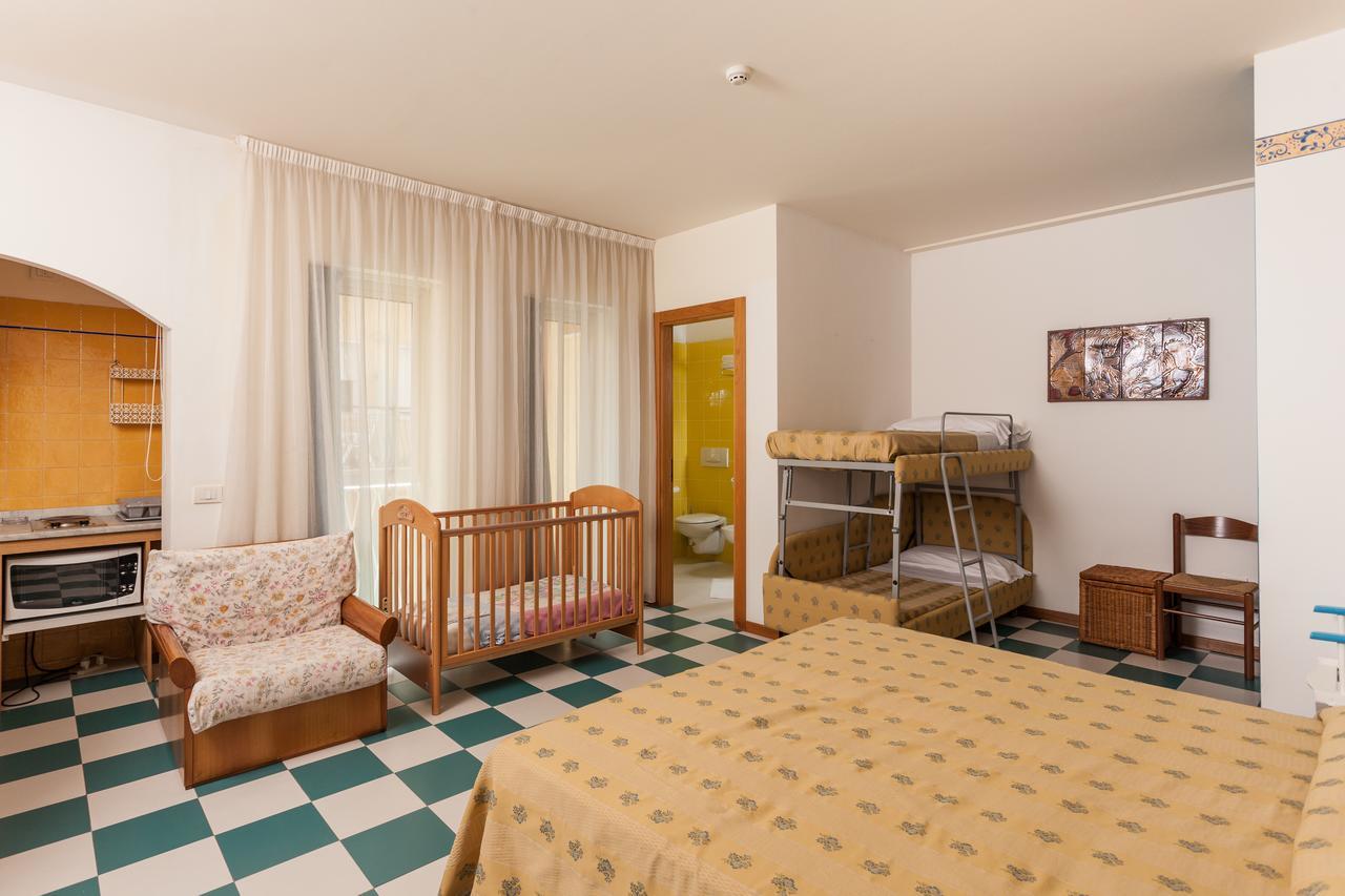 Hotel Resort Marinella Gabicce Mare Zewnętrze zdjęcie