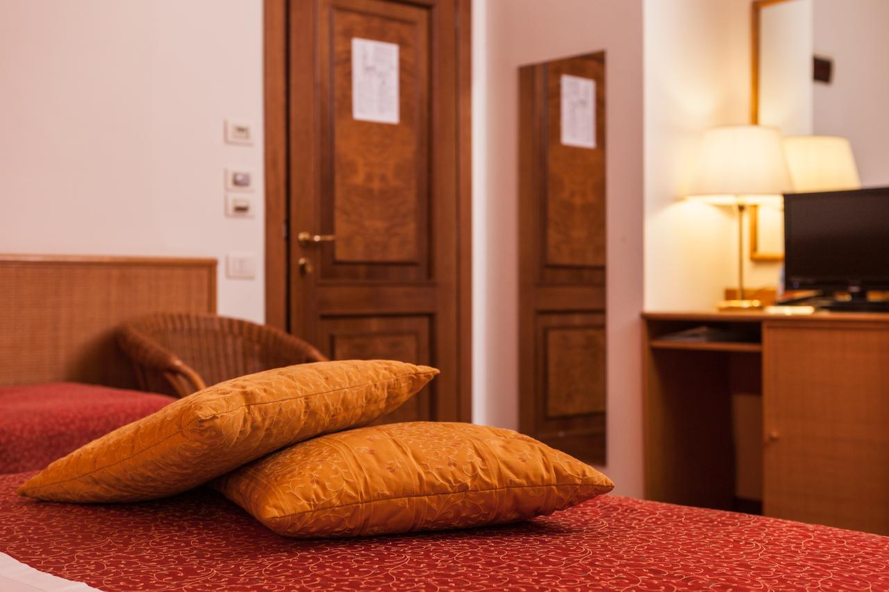 Hotel Resort Marinella Gabicce Mare Zewnętrze zdjęcie