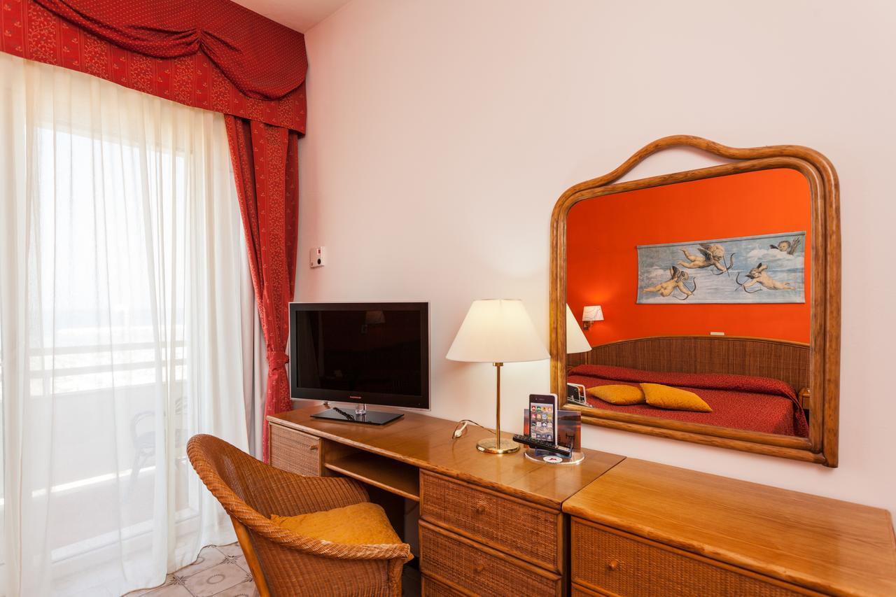 Hotel Resort Marinella Gabicce Mare Zewnętrze zdjęcie